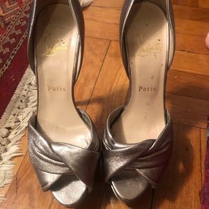 Louboutin gold platform peep toe!